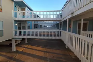 500 Tiki Dr, Tiki Island, TX 77554 - Photo 35