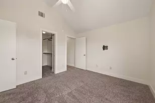 9829 Madeline Alyssa Ct, Houston, TX 77025 - Photo 21