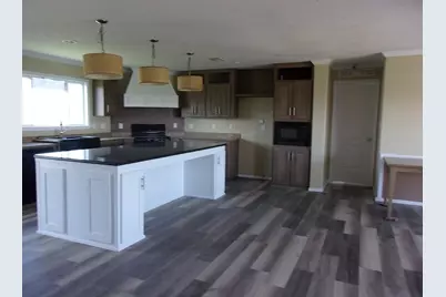 1112 County Road 240, Weimar, TX 78962 - Photo 7