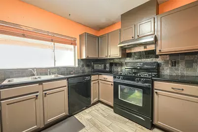 18118 Glenledi Drive, Houston, TX 77084 - Photo 23