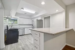 6136 Birdwood Rd, Houston, TX 77074 - Photo 3