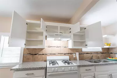 307 N Live Oak Street #2, Houston, TX 77003 - Photo 5