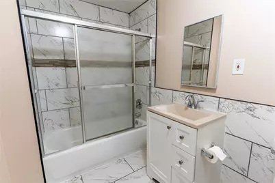 307 N Live Oak Street #2, Houston, TX 77003 - Photo 13