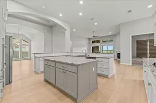 2420 Sky Harbor Ln, Friendswood, TX 77546 - Photo 23
