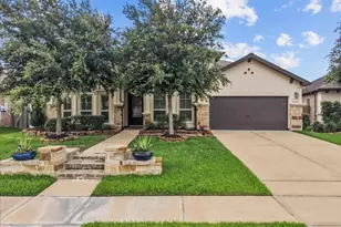 2420 Sky Harbor Ln, Friendswood, TX 77546 - Photo 1