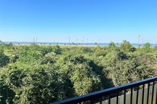 202 Debbie Ln, San Leon, TX 77539 - Photo 43