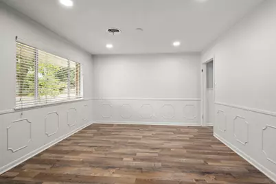 205 Taft Avenue, Cleveland, TX 77327 - Photo 11