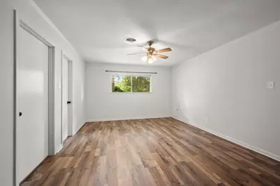 205 Taft Avenue, Cleveland, TX 77327 - Photo 17