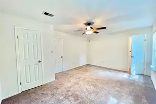23 Dellforest Ct, The Woodlands, TX 77381 - Photo 11