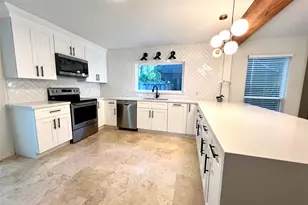 23 Dellforest Ct, The Woodlands, TX 77381 - Photo 7