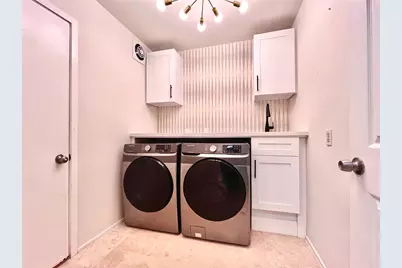 23 Dellforest Court, The Woodlands, TX 77381 - Photo 19