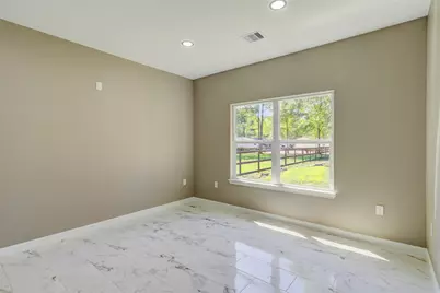 408 County Rd 3414, Cleveland, TX 77327 - Photo 7