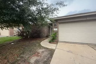 811 Lovebug Ln, Conroe, TX 77301 - Photo 1