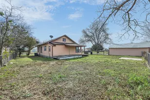 806 Plum St, Caldwell, TX 77836 - Photo 7