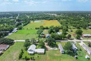 806 Plum St, Caldwell, TX 77836 - Photo 23