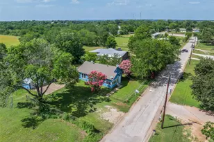 806 Plum St, Caldwell, TX 77836 - Photo 25