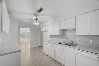 2016 Vince Street, Pasadena, TX 77502 - Photo 7