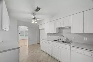 2016 Vince St, Pasadena, TX 77502 - Photo 7