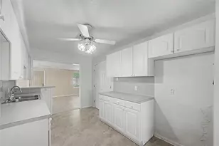 2016 Vince St, Pasadena, TX 77502 - Photo 9