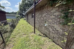 362 Co Rd 857, Buna, TX 77612 - Photo 5