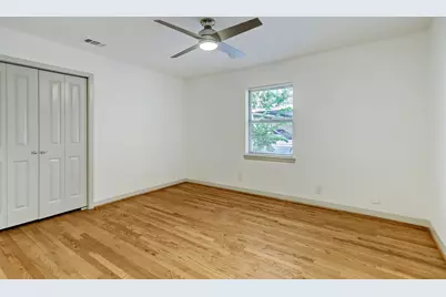 8331 Waterbury Drive, Houston, TX 77055 - Photo 21