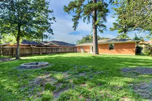 8331 Waterbury Dr, Houston, TX 77055 - Photo 31