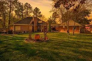 715 Somerset St, Conroe, TX 77302 - Photo 27