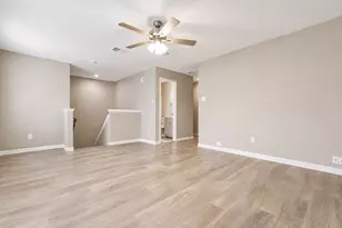 9506 Lasbury Dr, Houston, TX 77083 - Photo 17