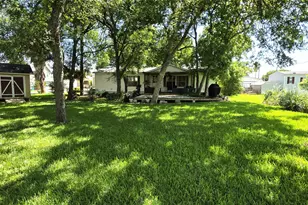122 Bluebill Bay N, Baytown, TX 77523 - Photo 1
