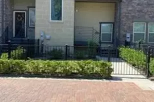 2642 Fountain Key Blvd, Houston, TX 77008 - Photo 3