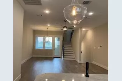 2642 Fountain Key Boulevard, Houston, TX 77008 - Photo 9