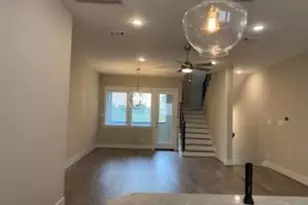 2642 Fountain Key Blvd, Houston, TX 77008 - Photo 9