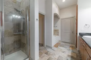 1901 Post Oak Blvd, Houston, TX 77056 - Photo 21