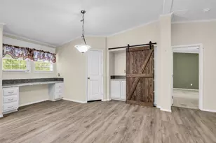 734 13th St, Dickinson, TX 77539 - Photo 15