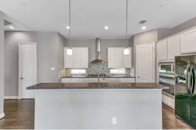 2416 Emancipation Ave, Houston, TX 77004 - Photo 13