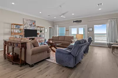 3026 Copacabana Drive, Crystal Beach, TX 77650 - Photo 3