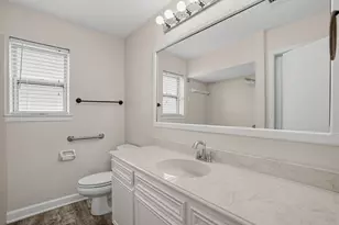 201 Prince of Wales St, Conroe, TX 77304 - Photo 9