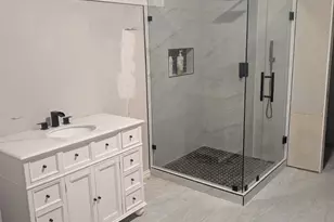 1045 8th St, Hempstead, TX 77445 - Photo 35