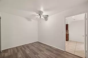 11006 Concho St, Houston, TX 77072 - Photo 15