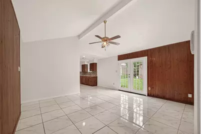 11006 Concho Street, Houston, TX 77072 - Photo 5