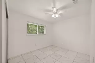 11006 Concho St, Houston, TX 77072 - Photo 17
