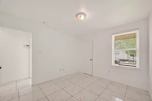 11006 Concho St, Houston, TX 77072 - Photo 21