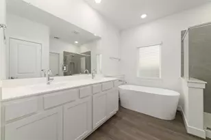 919 Golden Willow Ln, Conroe, TX 77304 - Photo 15