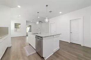 919 Golden Willow Ln, Conroe, TX 77304 - Photo 7