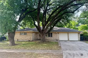 7868 Broadview Dr, Houston, TX 77061 - Photo 3
