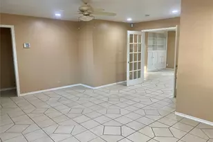 7868 Broadview Dr, Houston, TX 77061 - Photo 5