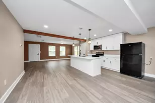 2430 Dolly Wright St, Houston, TX 77088 - Photo 11