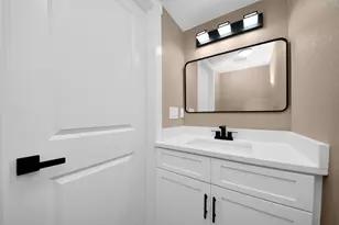 2430 Dolly Wright St, Houston, TX 77088 - Photo 23