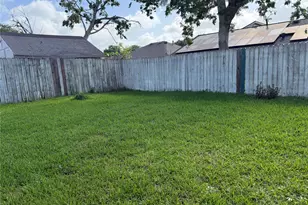 7535 Hablo Dr, Houston, TX 77083 - Photo 13