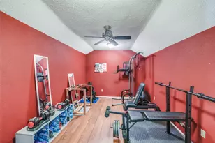 9002 Havencrest Dr, Houston, TX 77083 - Photo 25